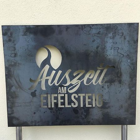ホテル Auszeit Am Eifelsteig ダウン エクステリア 写真