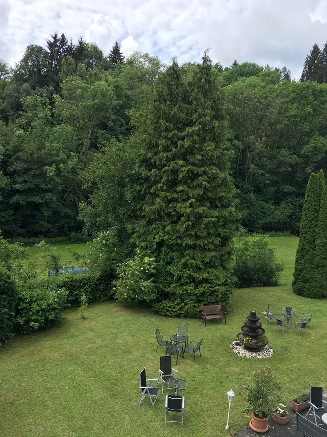 ホテル Auszeit Am Eifelsteig ダウン エクステリア 写真